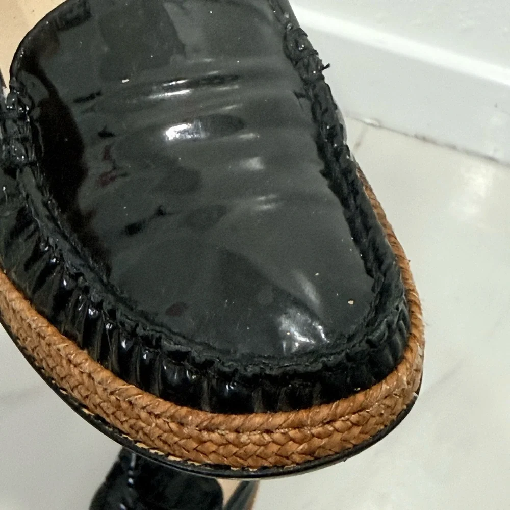 Stuart Weitzman Glossy Black Loafers with Brown Trim‎ 7.5